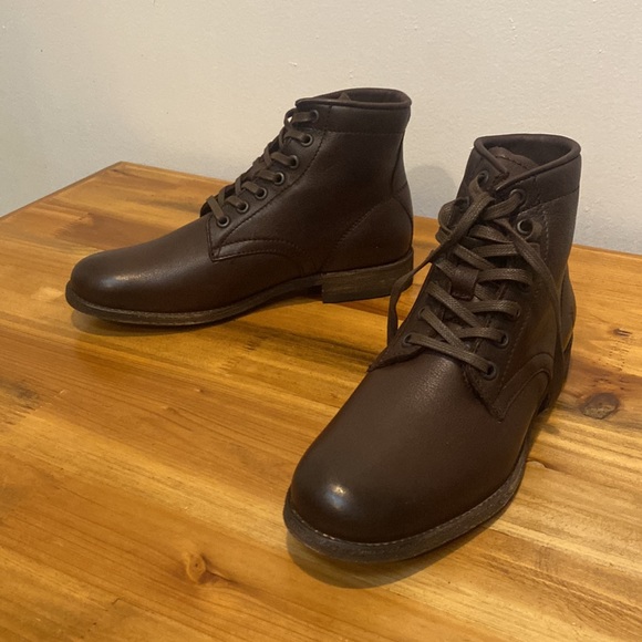 NWT Frye Tyler Lace Up Ankle Boots Size 6 - Picture 7 of 16